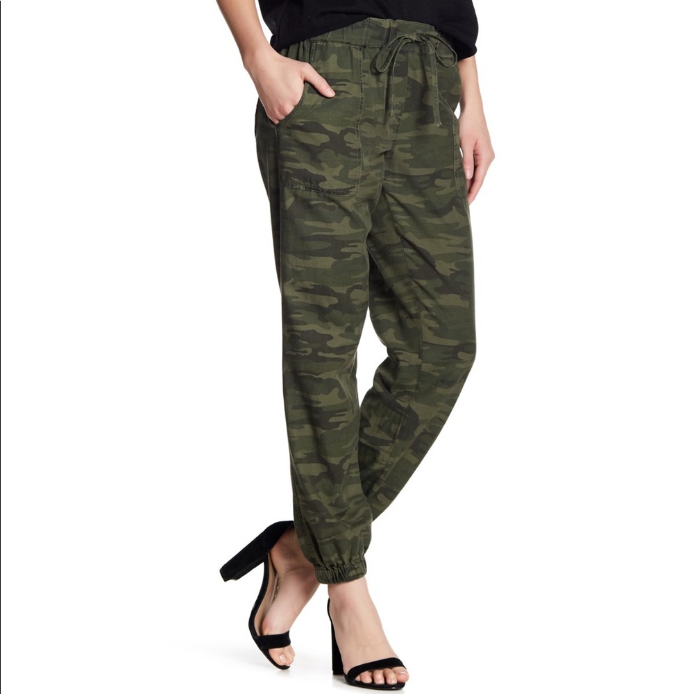Sanctuary Camo pants ✨